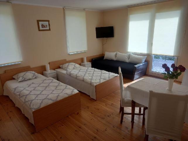 Rooms noclegi Bytyn Exterior foto